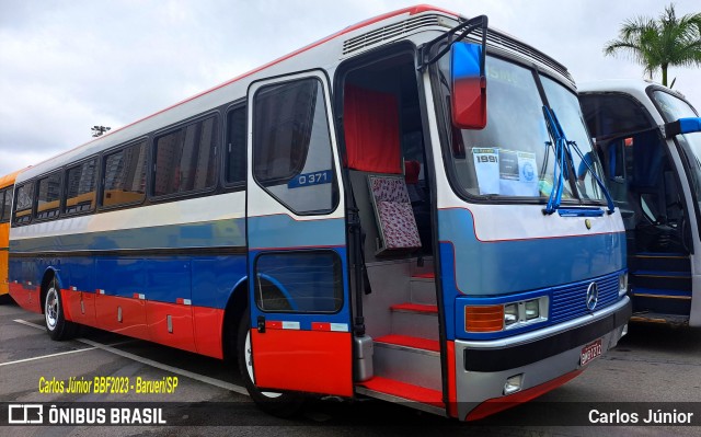 Ônibus Particulares 1212 na cidade de Barueri, São Paulo, Brasil, por Carlos Júnior. ID da foto: 11413660.