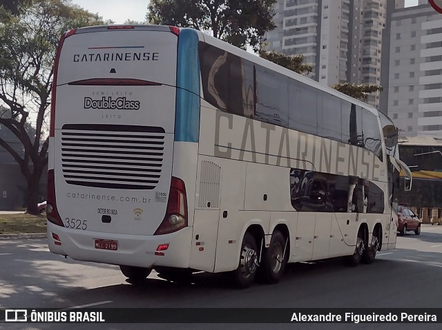 Auto Viação Catarinense 3525 na cidade de São Paulo, São Paulo, Brasil, por Alexandre Figueiredo Pereira. ID da foto: 11415931.