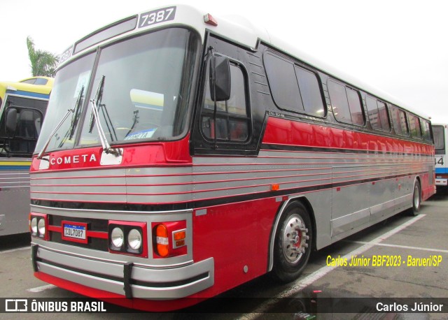 Ônibus Particulares 7387 na cidade de Barueri, São Paulo, Brasil, por Carlos Júnior. Número da foto: #11413732.