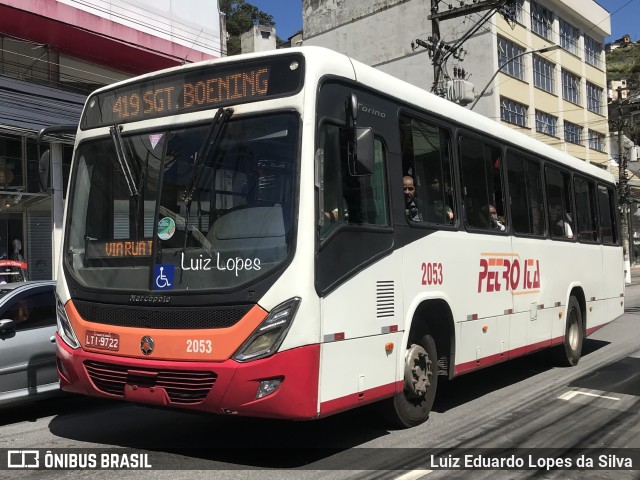 Petro Ita Transportes Coletivos de Passageiros 2053 na cidade de Petrópolis, Rio de Janeiro, Brasil, por Luiz Eduardo Lopes da Silva. ID da foto: 11468272.