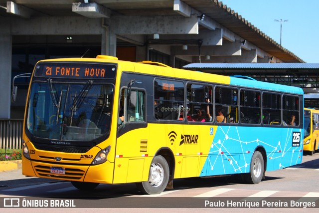 Francovig Transportes Coletivos 225 na cidade de Araucária, Paraná, Brasil, por Paulo Henrique Pereira Borges. Número da foto: #11468910.