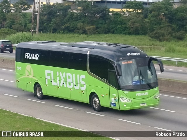 FlixBus Transporte e Tecnologia do Brasil 5040 na cidade de São José dos Campos, São Paulo, Brasil, por Robson Prado. Número da foto: #11470729.