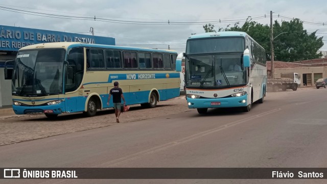 Viatran - Viação TransBrasília 4750 na cidade de Barra da Estiva, Bahia, Brasil, por Flávio  Santos. Número da foto: #11473145.