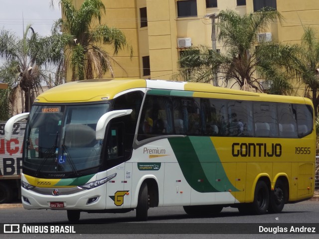 Empresa Gontijo de Transportes 19555 na cidade de Uberaba, Minas Gerais, Brasil, por Douglas Andrez. ID da foto: 11473469.