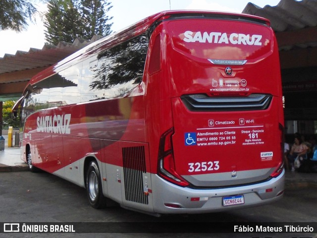 Viação Santa Cruz 32523 na cidade de Três Corações, Minas Gerais, Brasil, por Fábio Mateus Tibúrcio. ID da foto: 11476035.