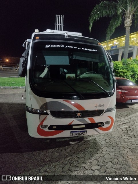 Ônibus Particulares 5292 na cidade de São Leopoldo, Rio Grande do Sul, Brasil, por Vinícius Weber. Número da foto: #11475612.