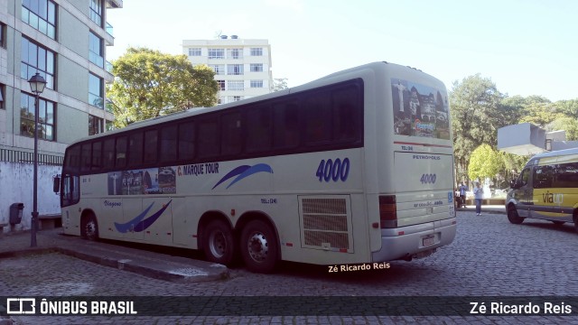 C. Marque Tur 4000 na cidade de Petrópolis, Rio de Janeiro, Brasil, por Zé Ricardo Reis. ID da foto: 11477589.