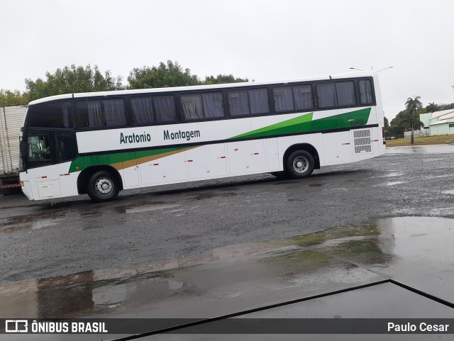 Ônibus Particulares S/N na cidade de Coroados, São Paulo, Brasil, por Paulo Cesar. Número da foto: #11477152.