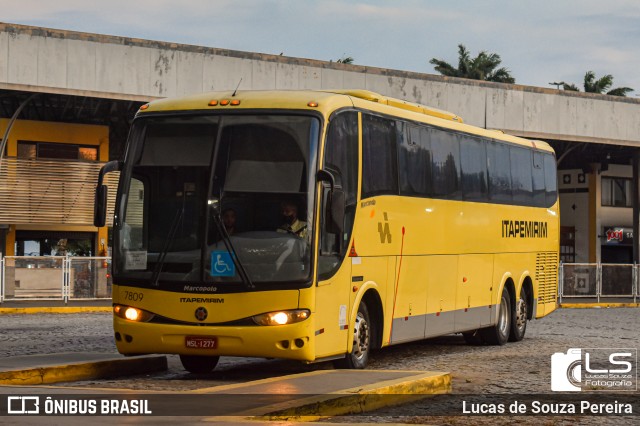 Viação Itapemirim 7809 na cidade de Campos dos Goytacazes, Rio de Janeiro, Brasil, por Lucas de Souza Pereira. Número da foto: #11479569.