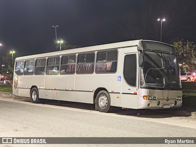 Ônibus Particulares 9J85 na cidade de Rio das Ostras, Rio de Janeiro, Brasil, por Ryan Martins. ID da foto: 11482960.