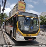 Empresa Metropolitana 718 na cidade de Recife, Pernambuco, Brasil, por Luan Timóteo. ID da foto: :id.