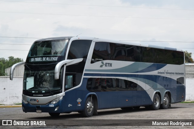 ETN - Enlaces Terrestres Nacionales 7055 na cidade de San Miguel de Allende, Guanajuato, México, por Manuel Rodriguez. Número da foto: #11486919.