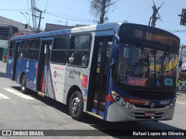 Radial Transporte Coletivo 41.257 na cidade de Poá, São Paulo, Brasil, por Rafael Lopes de Oliveira. ID da foto: 11486149.