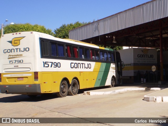 Empresa Gontijo de Transportes 15790 na cidade de Carinhanha, Bahia, Brasil, por Carlos  Henrique. Número da foto: #11490129.