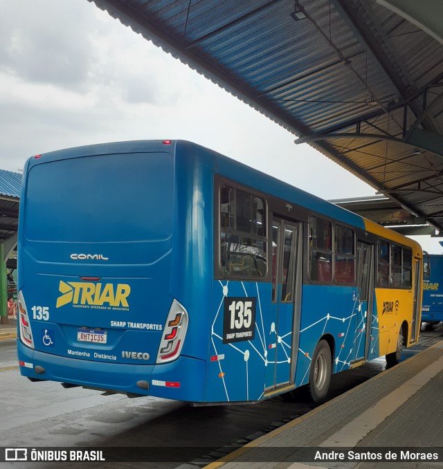 Sharp Transportes 135 na cidade de Araucária, Paraná, Brasil, por Andre Santos de Moraes. Número da foto: #11489247.
