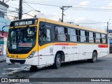 Empresa Metropolitana 244 na cidade de Jaboatão dos Guararapes, Pernambuco, Brasil, por Eduardo Santana. Número da foto: #:id.