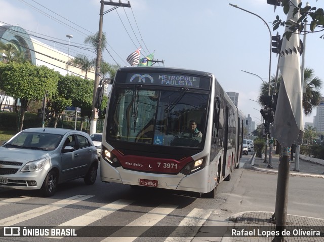 Viação Metrópole Paulista - Zona Sul 7 3971 na cidade de São Paulo, São Paulo, Brasil, por Rafael Lopes de Oliveira. Número da foto: #11416877.