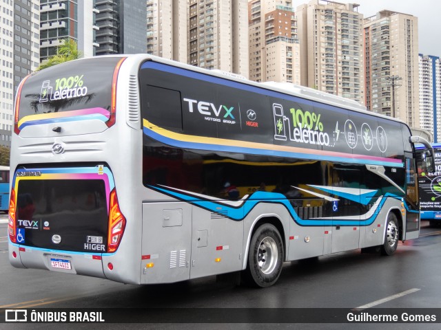 Higer KLQ111HYAEV na cidade de Barueri, São Paulo, Brasil, por Guilherme Gomes. Número da foto: #11418640.