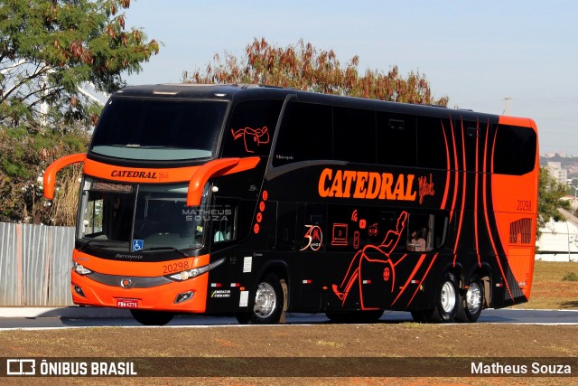 Catedral Turismo 20298 na cidade de Brasília, Distrito Federal, Brasil, por Matheus Souza. Número da foto: #11418293.