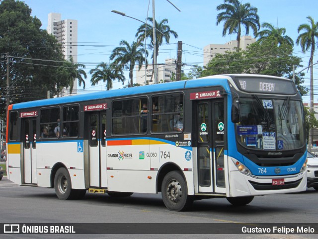 Transportadora Globo 764 na cidade de Recife, Pernambuco, Brasil, por Gustavo Felipe Melo. ID da foto: 11416398.