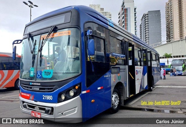 Viação Osasco 21.980 na cidade de Barueri, São Paulo, Brasil, por Carlos Júnior. ID da foto: 11418639.