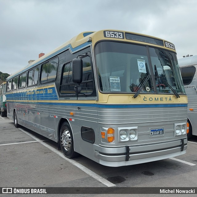 Ônibus Particulares 6533 na cidade de Barueri, São Paulo, Brasil, por Michel Nowacki. Número da foto: #11419274.
