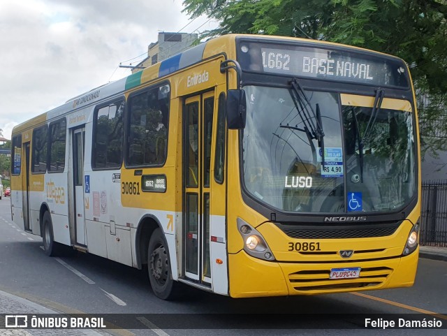 Plataforma Transportes 30861 na cidade de Salvador, Bahia, Brasil, por Felipe Damásio. Número da foto: #11496844.