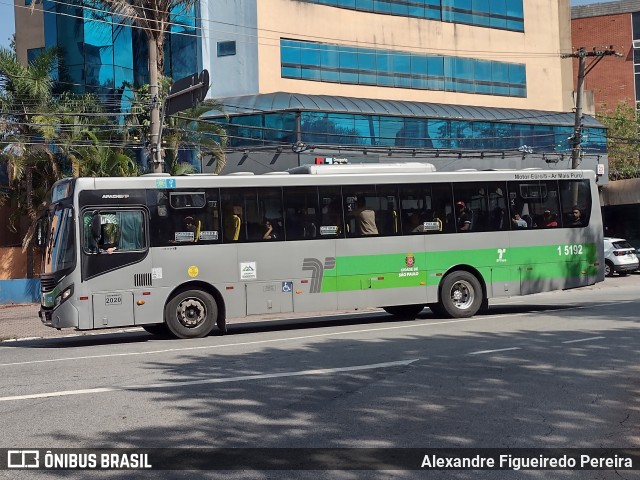 Cooperativa Fênix > Spencer Transporte 1 5192 na cidade de São Paulo, São Paulo, Brasil, por Alexandre Figueiredo Pereira. Número da foto: #11498522.