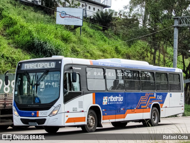 Rápido D´Oeste 7042 na cidade de Belo Horizonte, Minas Gerais, Brasil, por Rafael Cota. Número da foto: #11496481.