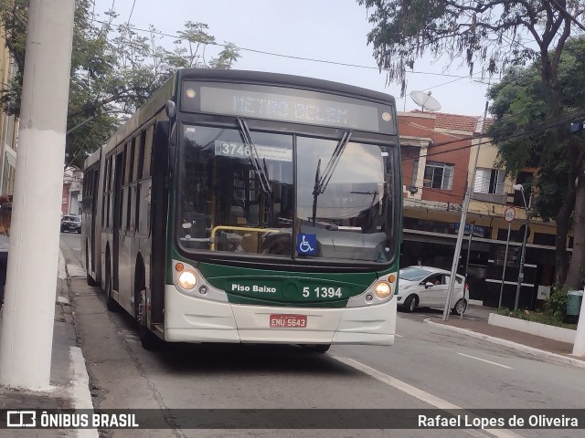 Via Sudeste Transportes S.A. 5 1394 na cidade de São Paulo, São Paulo, Brasil, por Rafael Lopes de Oliveira. Número da foto: #11497427.