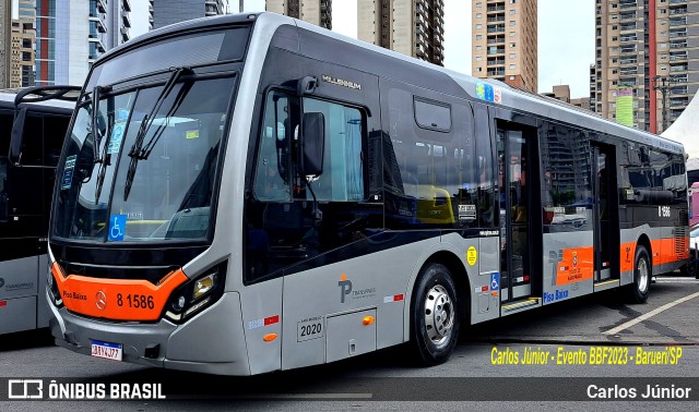 TRANSPPASS - Transporte de Passageiros 8 1586 na cidade de Barueri, São Paulo, Brasil, por Carlos Júnior. Número da foto: #11419880.