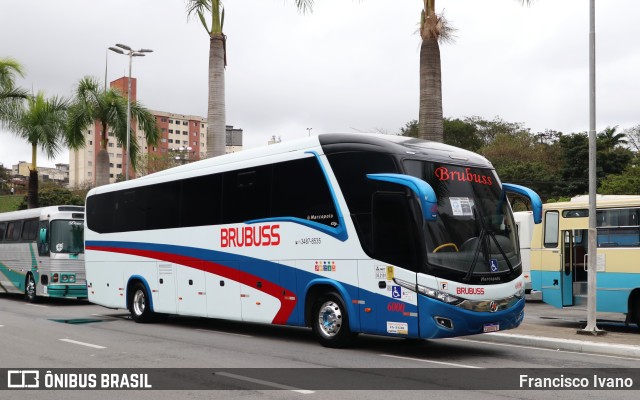 Brubuss Transportes 6000 na cidade de Barueri, São Paulo, Brasil, por Francisco Ivano. Número da foto: #11422190.