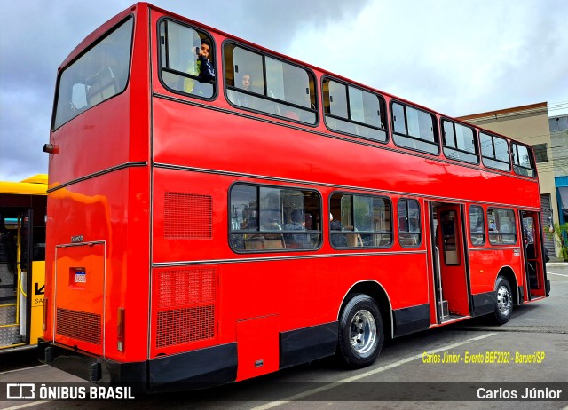 Ônibus Particulares 5388 na cidade de Barueri, São Paulo, Brasil, por Carlos Júnior. Número da foto: #11423041.
