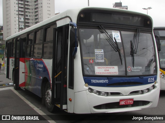 Viação Pirajuçara 025 na cidade de Barueri, São Paulo, Brasil, por Jorge Gonçalves. Número da foto: #11428874.