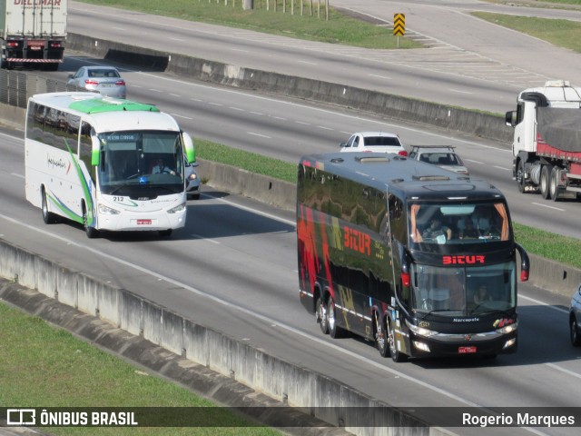 Bitur Transporte Coletivo e Turismo 1550 na cidade de São José dos Campos, São Paulo, Brasil, por Rogerio Marques. Número da foto: #11426426.