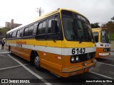 Ônibus Particulares 6143 na cidade de Barueri, São Paulo, Brasil, por Joase Batista da Silva. Número da foto: #:id.