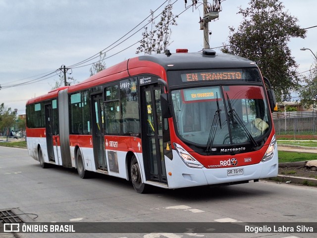 Subus 9874 na cidade de Puente Alto, Cordillera, Metropolitana de Santiago, Chile, por Rogelio Labra Silva. Número da foto: #11434220.