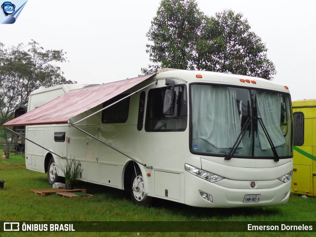 Motorhomes 8015 na cidade de Esteio, Rio Grande do Sul, Brasil, por Emerson Dorneles. Número da foto: #11432720.