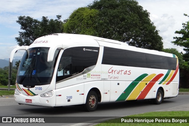 Grutas Turismo 3100 na cidade de Resende, Rio de Janeiro, Brasil, por Paulo Henrique Pereira Borges. Número da foto: #11437470.